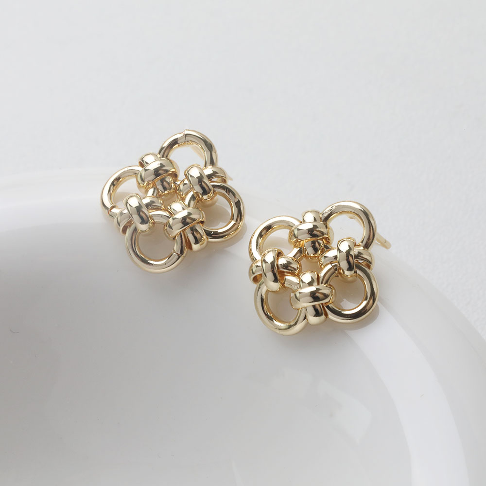 4PCS Dainty Flower Ear Studs E - đánh giá và giá Florist Supplies